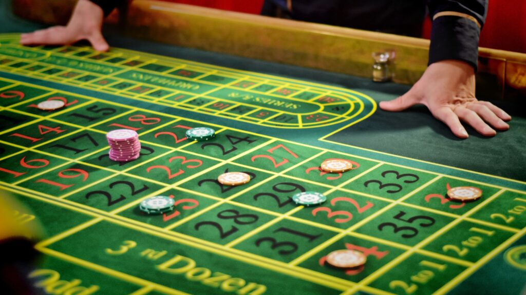 Double action roulette